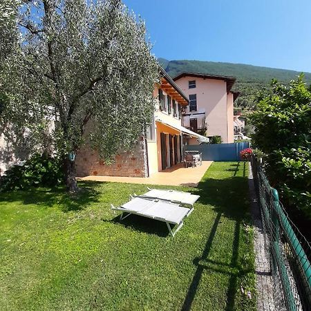 Apartment Maria Brenzone sul Garda Exterior photo